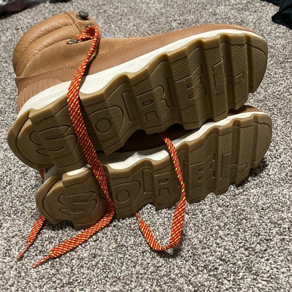 Sorel kinetic conquest boots - Picture 3 of 4